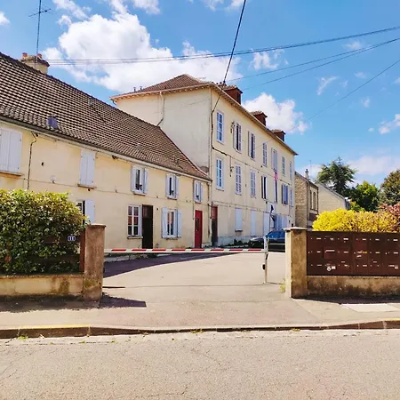 Διαμέρισμα Entre Troyes Murs, L'idole *